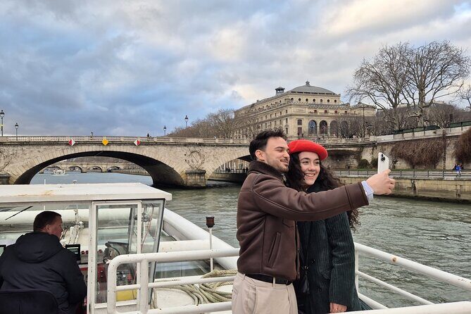 Seine River Sightseeing Guided Cruise by Vedettes du Pont Neuf - First Look From Pont Neuf: Why This Seine Cruise Works