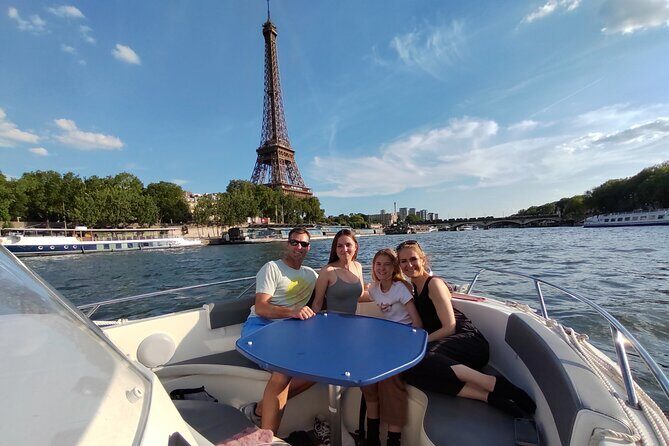Your Private boat Captain Guide Explore Historical Paris - From Port de Javel Haut: what the start feels like